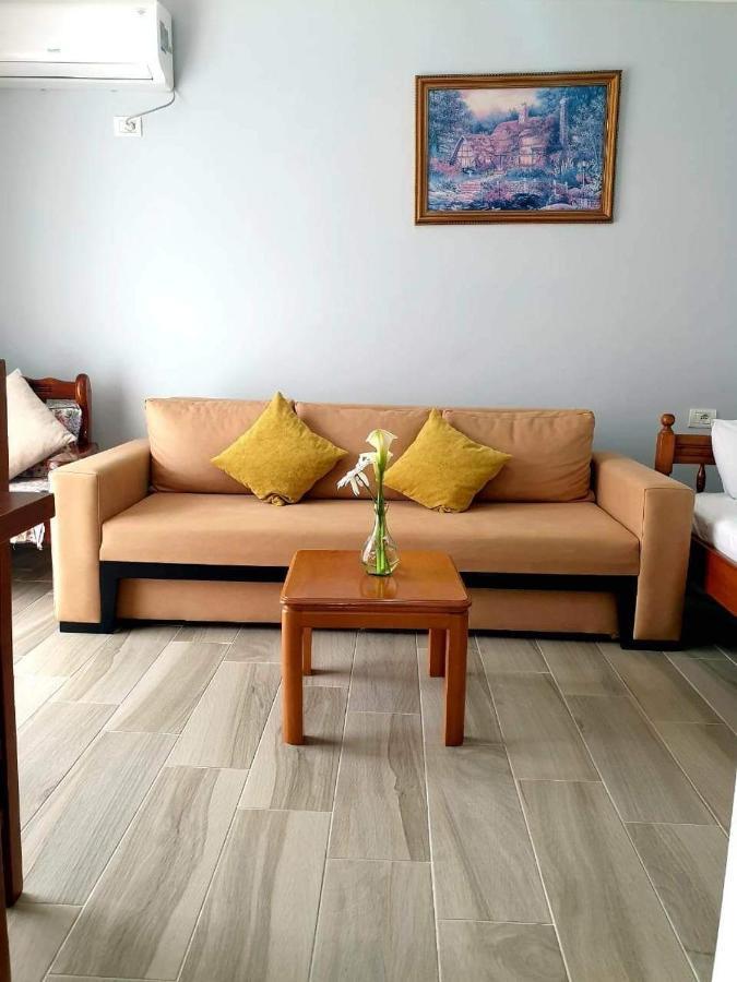 Alexa Apartament Himare Luaran gambar