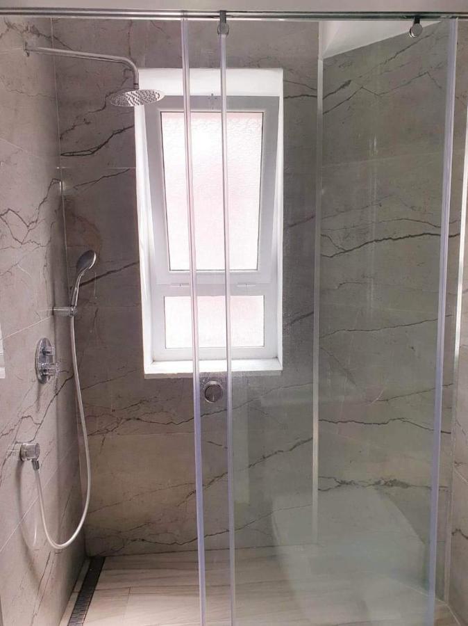 Alexa Apartament Himare Luaran gambar